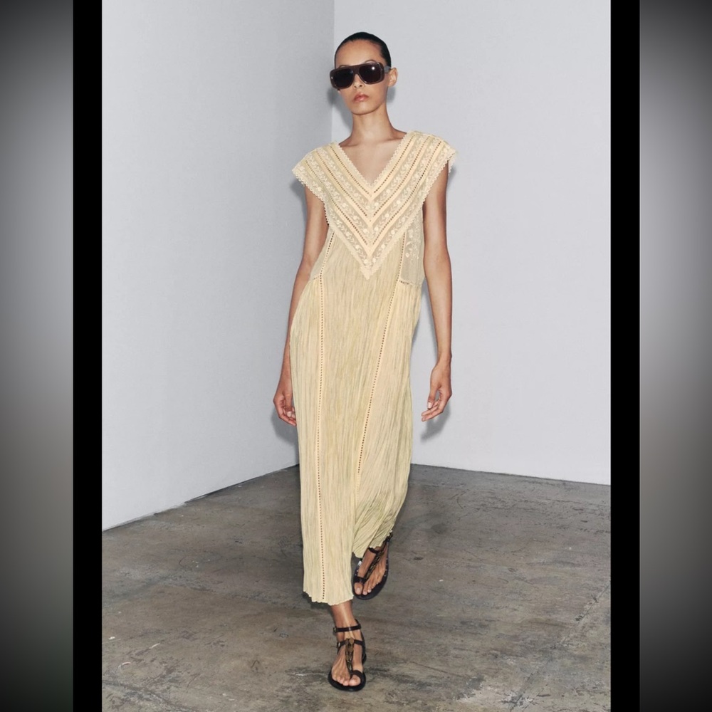 Zara ZW Collection Yellow Pleated Embroidered Dress medium new with tags
